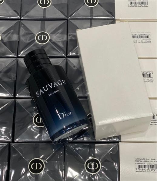 Chai Dior Sauvage Eau Forte xanh nhạt