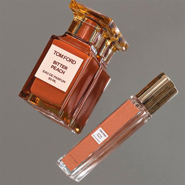 Chai Tom Ford Bitter Peach màu cam đào