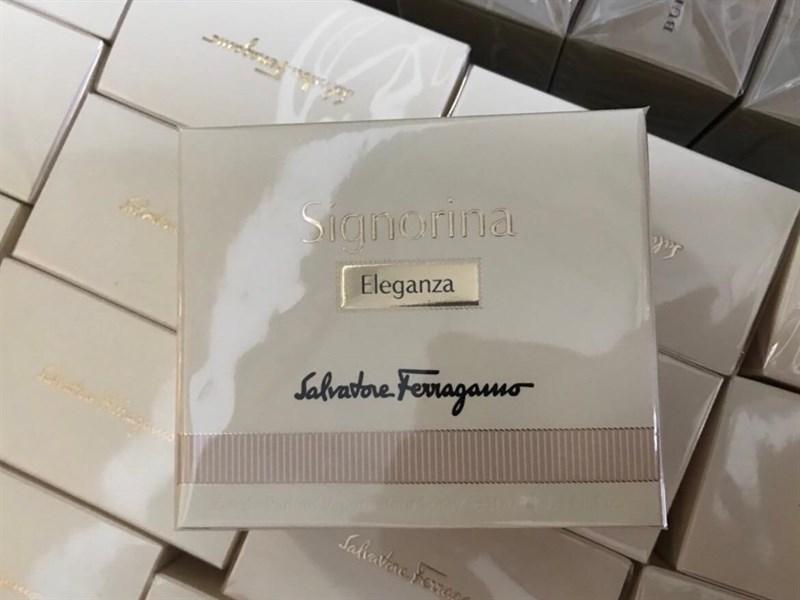 Chai Ferragamo Signorina Eleganza 100ml nơ đen