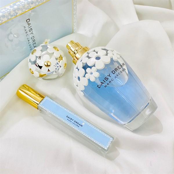 Chai Marc Jacobs Daisy Dream EDT nắp hoa tím