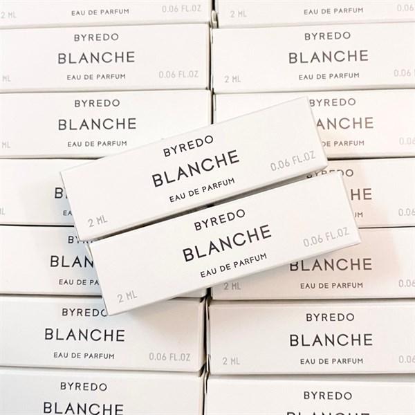 Chai Byredo Blanche trong suốt nắp đen
