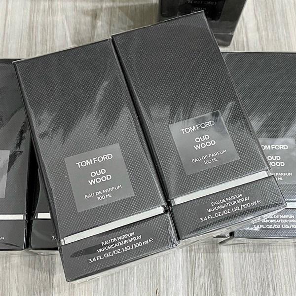 Chai Tom Ford Oud Wood 100ml màu nâu