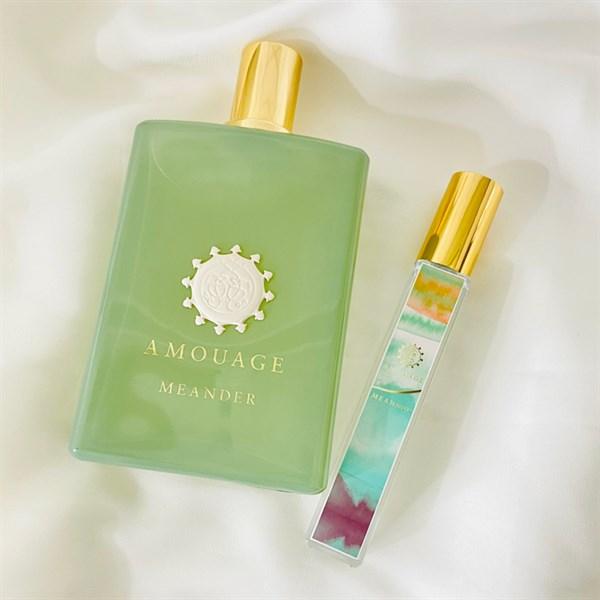 Lọ Amouage Meander 10ml nhỏ gọn