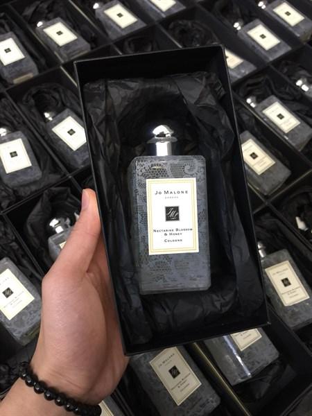 Chai Jo Malone Nectarine Blossom & Honey 100ml hoa văn