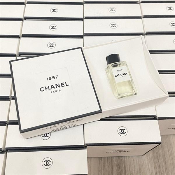 Chai Chanel Les Exclusifs 1957 thủy tinh trong