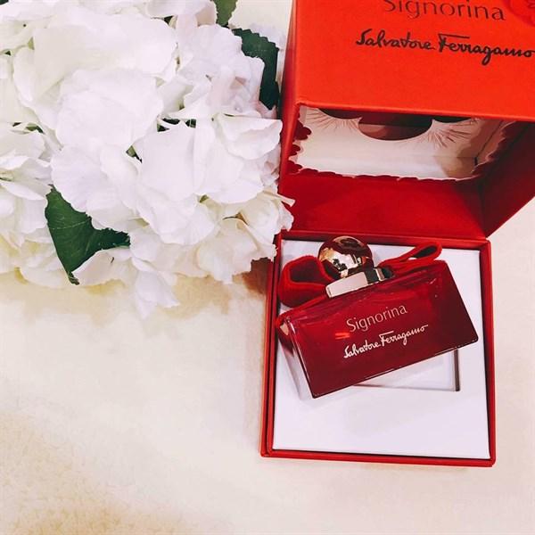 Chai Ferragamo Signorina phiên bản giới hạn màu đỏ