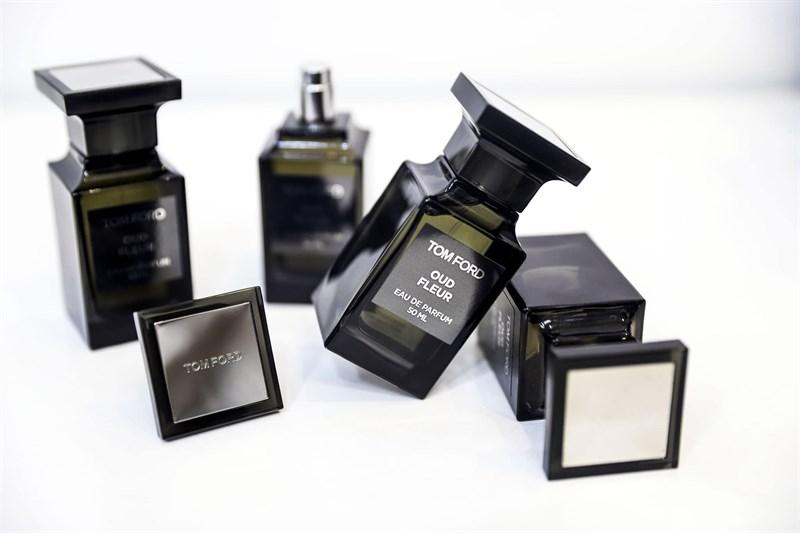 Chai Tom Ford Oud Fleur 50ml màu nâu