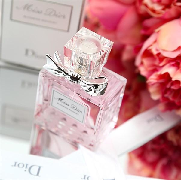 Chai Miss Dior Blooming Bouquet mini hồng nhạt