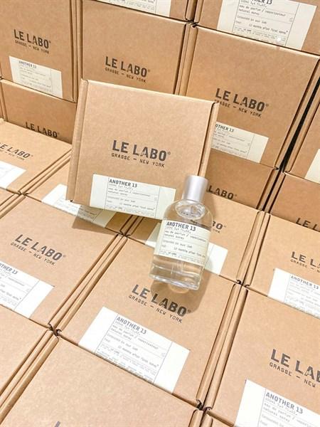 Chai Le Labo Another 13 nhãn trắng tối giản