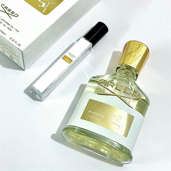 Chai Creed Aventus for Her màu tím nhạt
