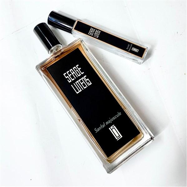 Chai Serge Lutens Santal Majuscule thủy tinh vuông