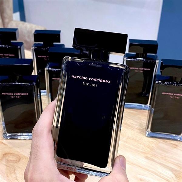 Chai Narciso Rodriguez For Her EDT màu đen