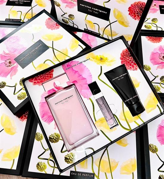 Set quà Narciso Rodriguez For Her EDP hồng