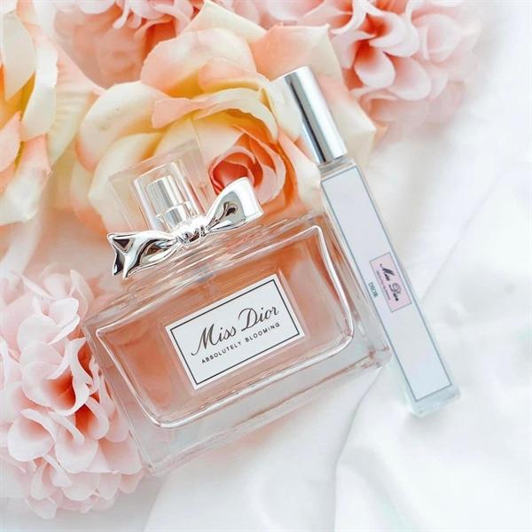 Chai Miss Dior Absolutely Blooming nơ hồng