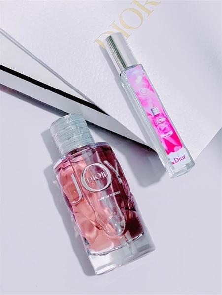 Chai Dior Joy Intense màu hồng ánh vàng