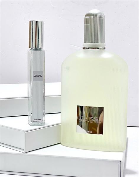 Chai Tom Ford Grey Vetiver màu xám khói