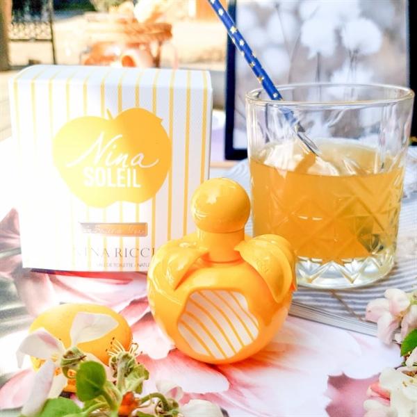 Chai Nina Ricci Nina Soleil hình quả táo vàng